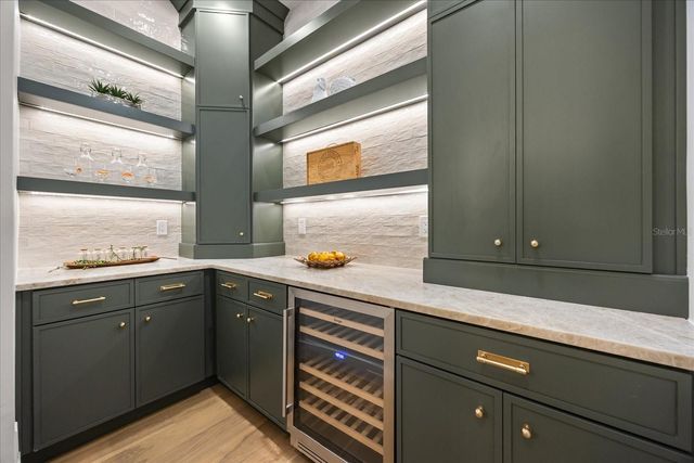 505 JENNIFER LANE, Windermere, FL 34786