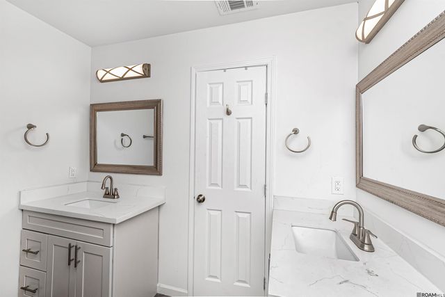 3548 Fairwoods Dr, Baton Rouge, LA 70805