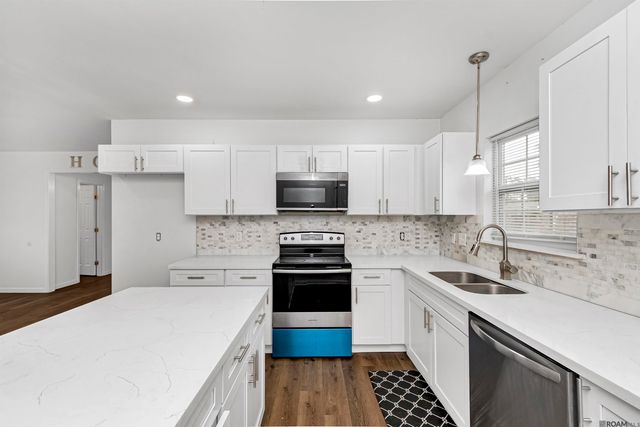 3548 Fairwoods Dr, Baton Rouge, LA 70805