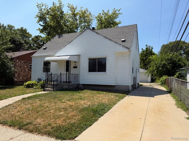29295 Hillview Street, Roseville, MI 48066