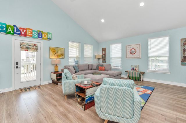4019 Ector Drive, Galveston, TX 77554