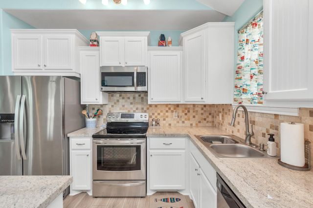 4019 Ector Drive, Galveston, TX 77554