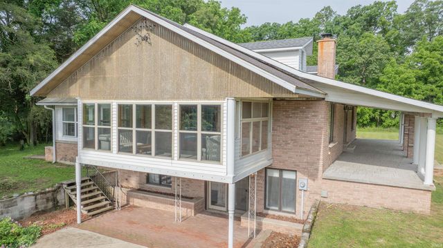 0815 W Toto Road, North Judson, IN 46366