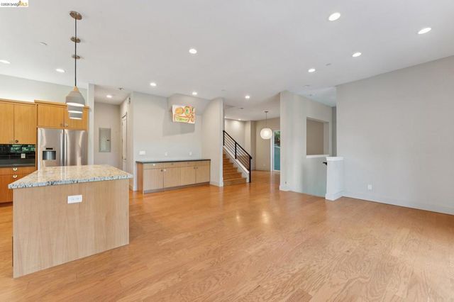 5917 Balboa, Oakland, CA 94611