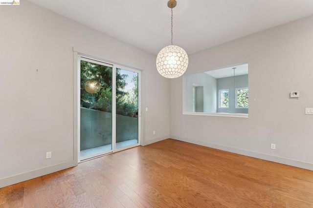 5917 Balboa, Oakland, CA 94611