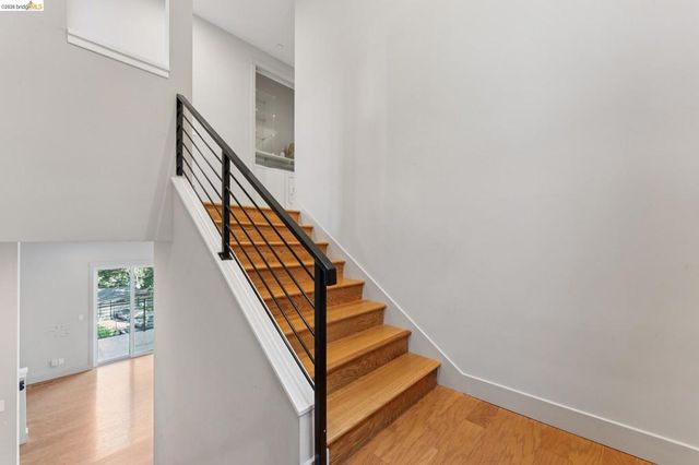 5917 Balboa, Oakland, CA 94611