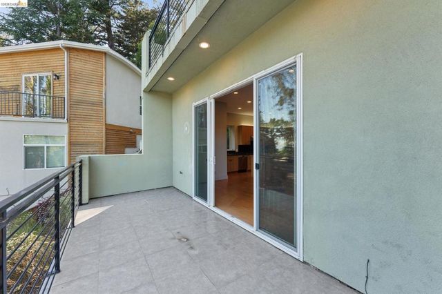 5917 Balboa, Oakland, CA 94611