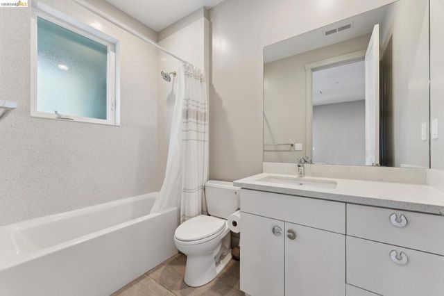 5917 Balboa, Oakland, CA 94611