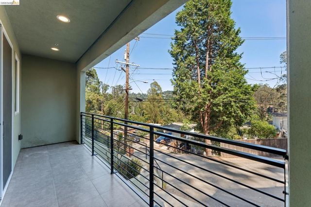 5917 Balboa, Oakland, CA 94611