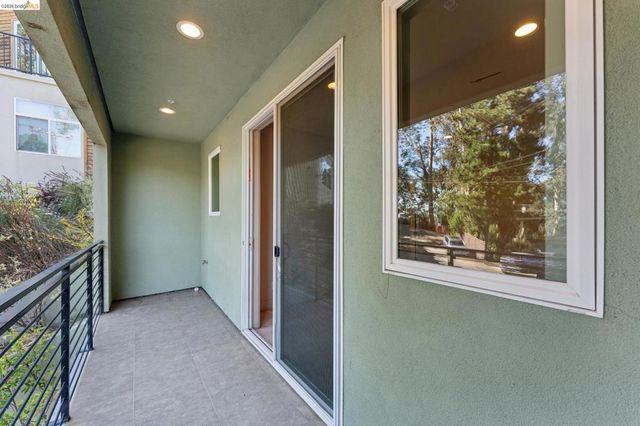 5917 Balboa, Oakland, CA 94611