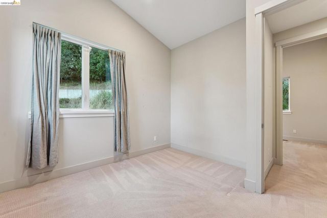 5917 Balboa, Oakland, CA 94611