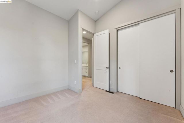 5917 Balboa, Oakland, CA 94611
