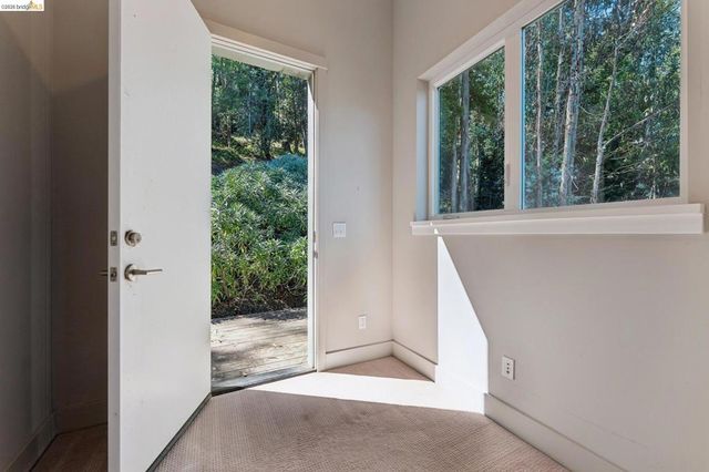 5917 Balboa, Oakland, CA 94611