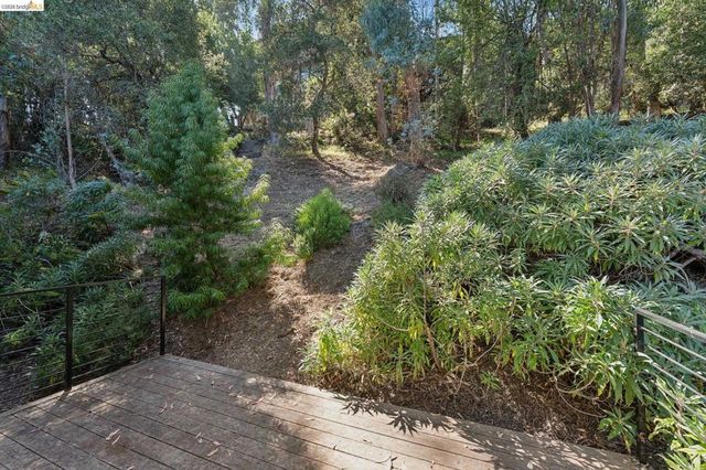 5917 Balboa, Oakland, CA 94611