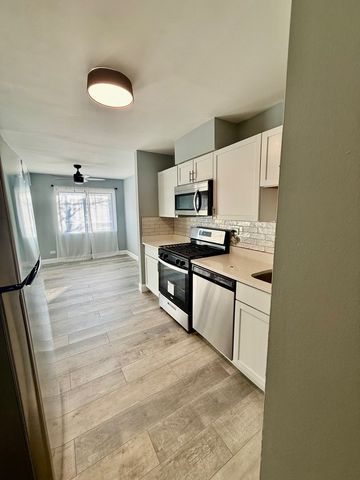 4000 Bayside Drive 110, Palatine, IL 60074