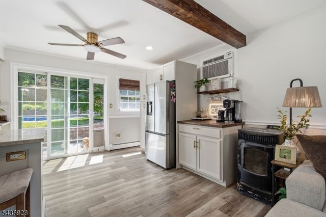 47 Summit Rd, Hamburg Boro, NJ 07419
