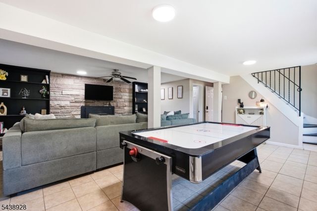 47 Summit Rd, Hamburg Boro, NJ 07419