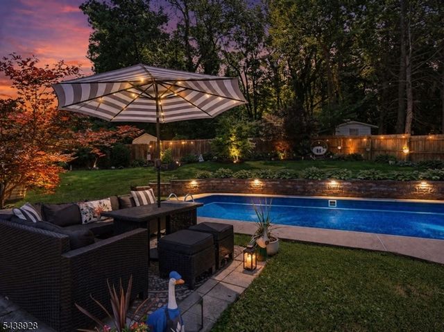 47 Summit Rd, Hamburg Boro, NJ 07419