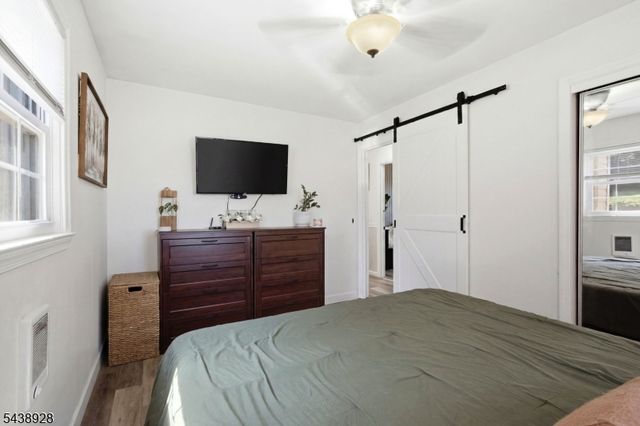 47 Summit Rd, Hamburg Boro, NJ 07419