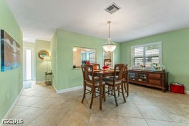 5559 Boynton LN, Fort Myers, FL 33919