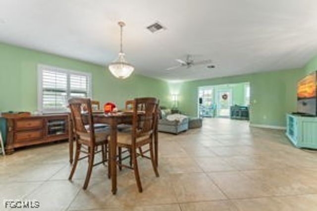 5559 Boynton LN, Fort Myers, FL 33919
