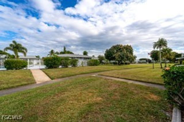 5559 Boynton LN, Fort Myers, FL 33919