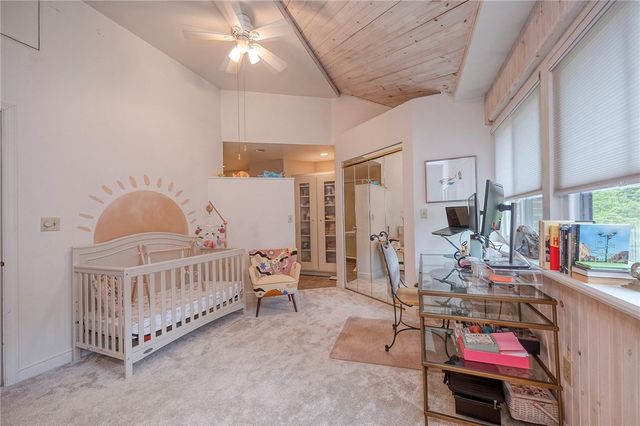 1523 Merion Ln, Oakmont, PA 15139