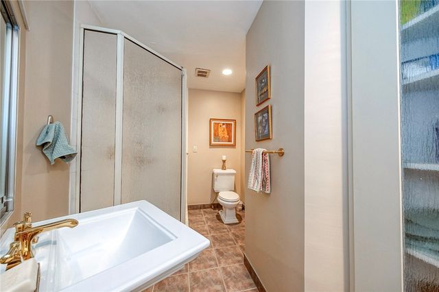 1523 Merion Ln, Oakmont, PA 15139