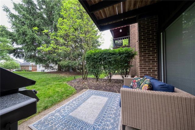 1523 Merion Ln, Oakmont, PA 15139
