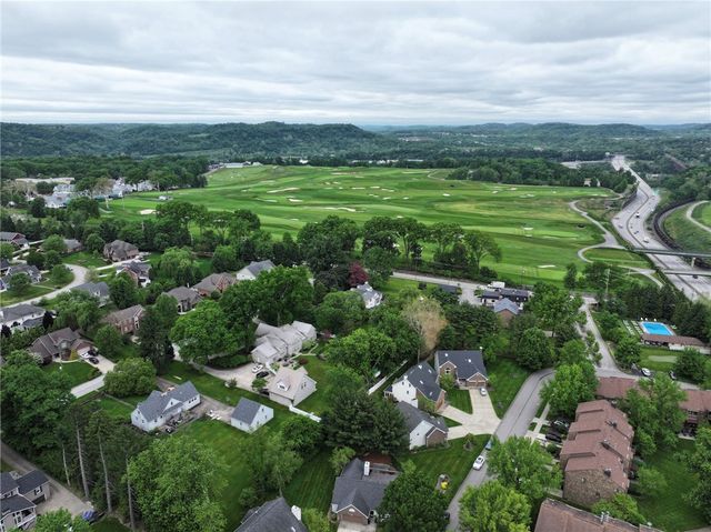 1523 Merion Ln, Oakmont, PA 15139