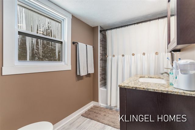 326 South Street, Spring Lake, MI 49456