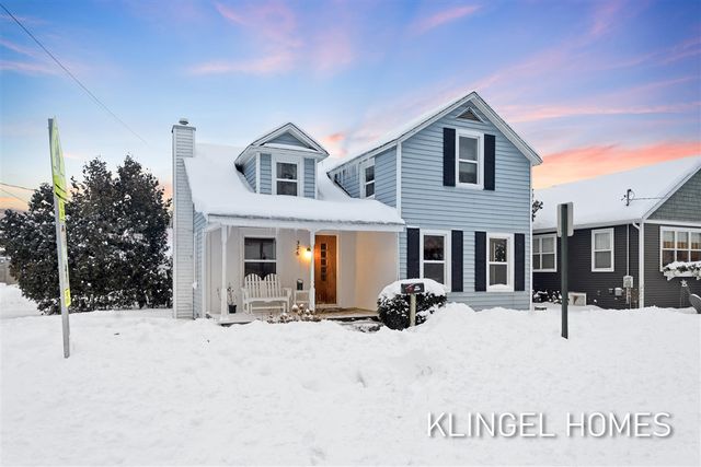 326 South Street, Spring Lake, MI 49456