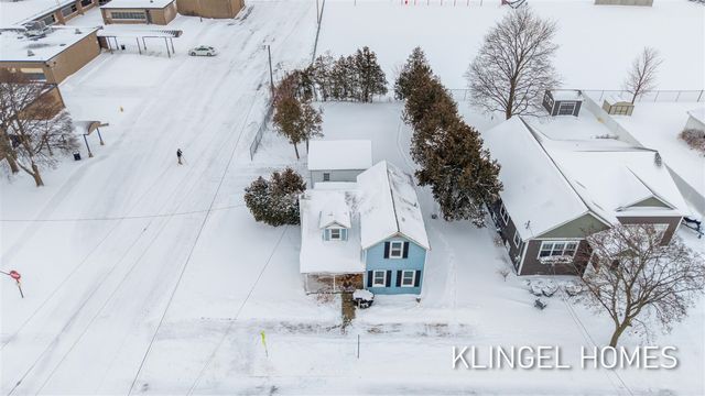 326 South Street, Spring Lake, MI 49456