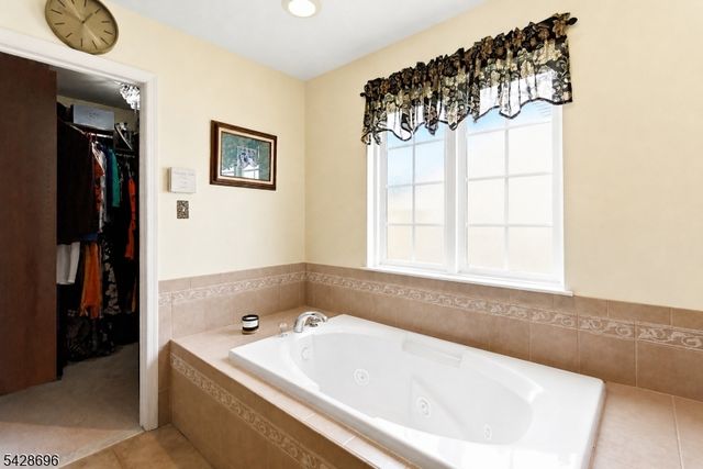 181 Glenwood Ave, Burlington Twp., NJ 08016