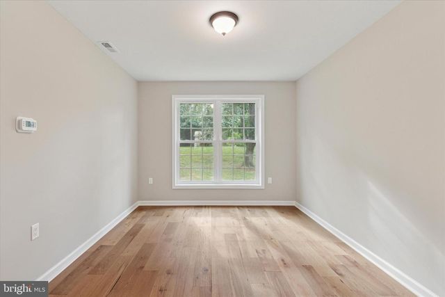 8778 DUVEEN DR, Wyndmoor, PA 19038