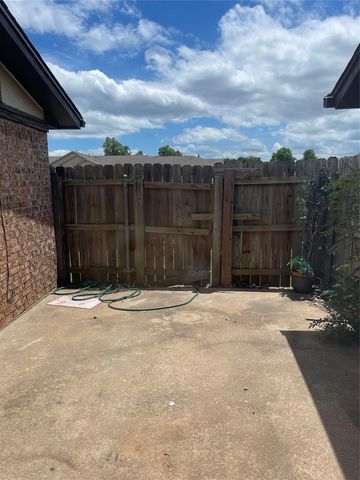 9120 Knottingham, Midwest City, OK 73130