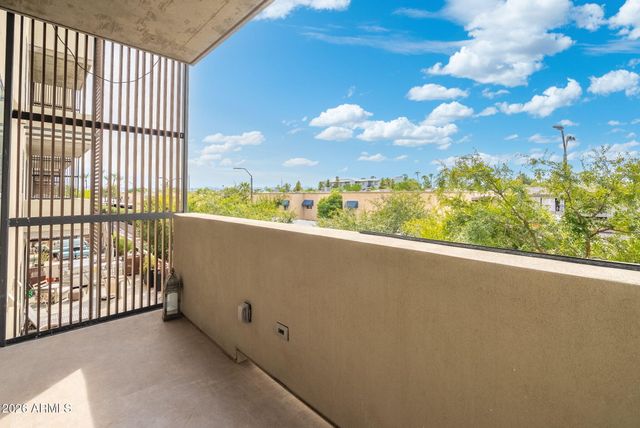 2300 E CAMPBELL Avenue 230, Phoenix, AZ 85016