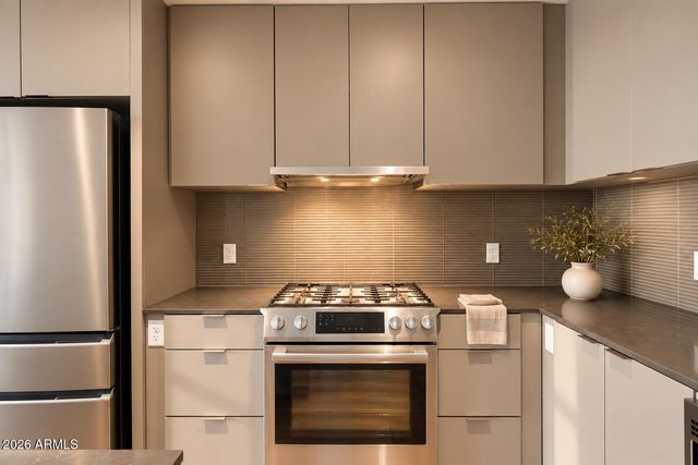 2300 E CAMPBELL Avenue 230, Phoenix, AZ 85016