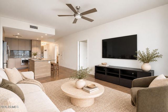 2300 E CAMPBELL Avenue 230, Phoenix, AZ 85016