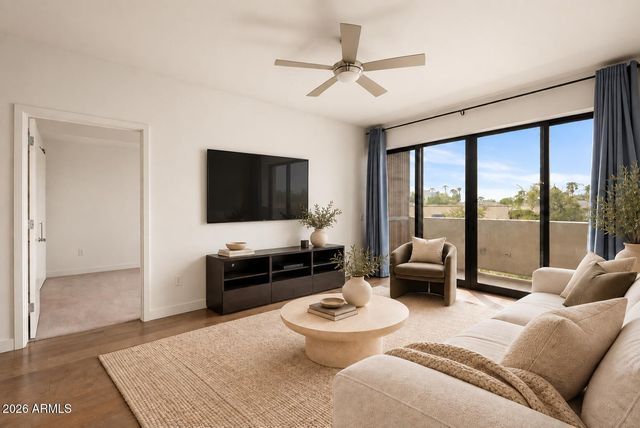 2300 E CAMPBELL Avenue 230, Phoenix, AZ 85016