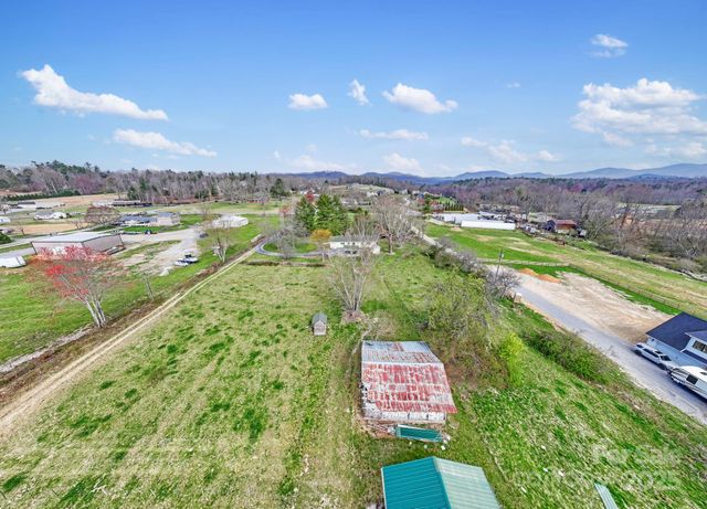 1450 Cane Creek Road, Fletcher, NC 28732