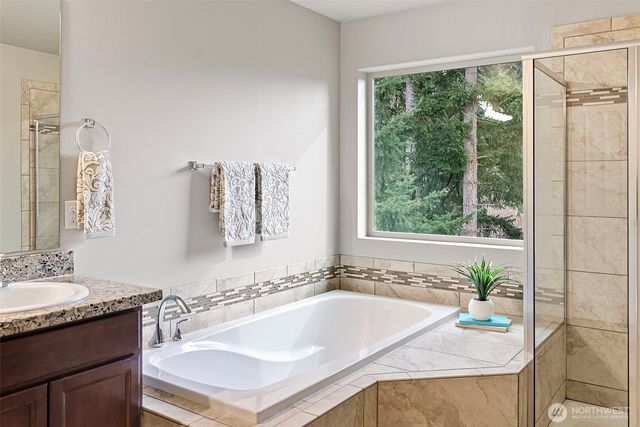 256 NE Tronson Circle, Bremerton, WA 98311