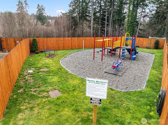 256 NE Tronson Circle, Bremerton, WA 98311