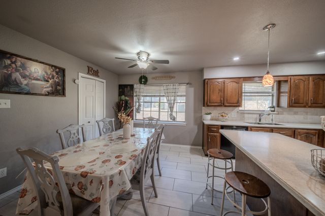 614 Athenia Way, Duncanville, TX 75137