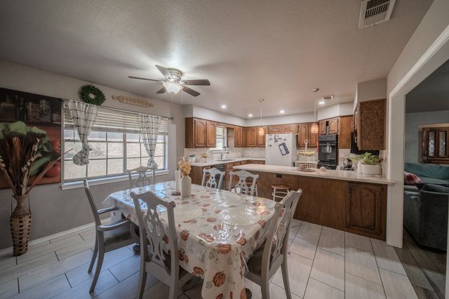 614 Athenia Way, Duncanville, TX 75137