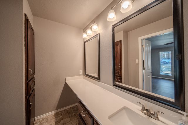 614 Athenia Way, Duncanville, TX 75137