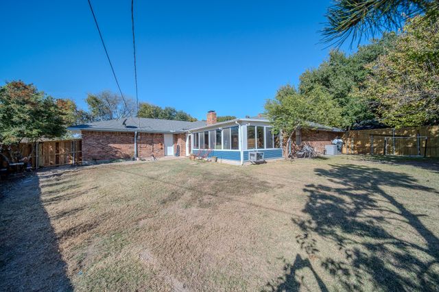 614 Athenia Way, Duncanville, TX 75137