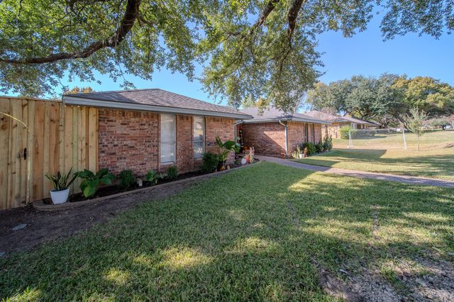 614 Athenia Way, Duncanville, TX 75137