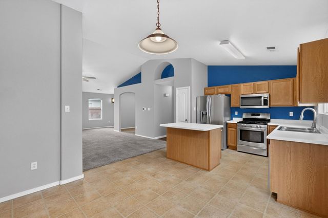 617 Sunny Meadows Drive NE, Rio Rancho, NM 87144