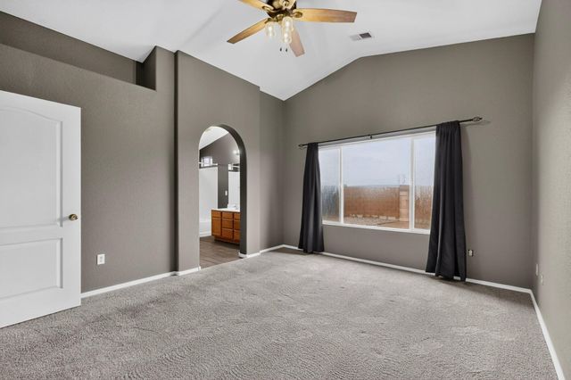 617 Sunny Meadows Drive NE, Rio Rancho, NM 87144
